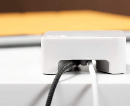 Håller sladdarna på plats